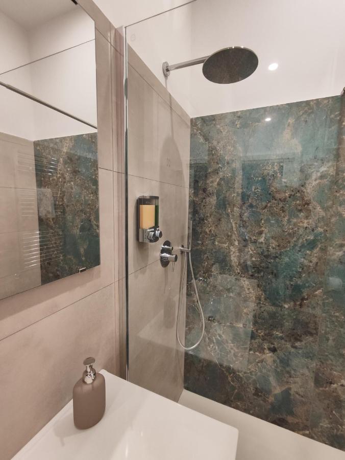 Santa Lucia Luxury Apartment Napoli Eksteriør billede