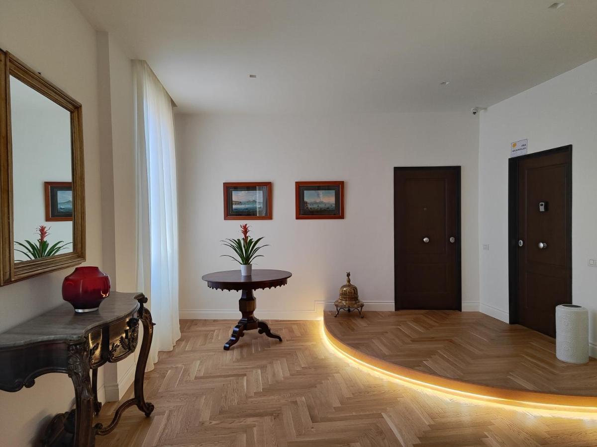 Santa Lucia Luxury Apartment Napoli Eksteriør billede