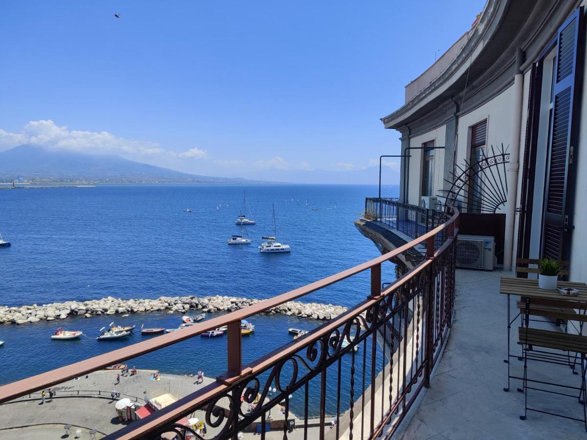 Santa Lucia Luxury Apartment Napoli Eksteriør billede