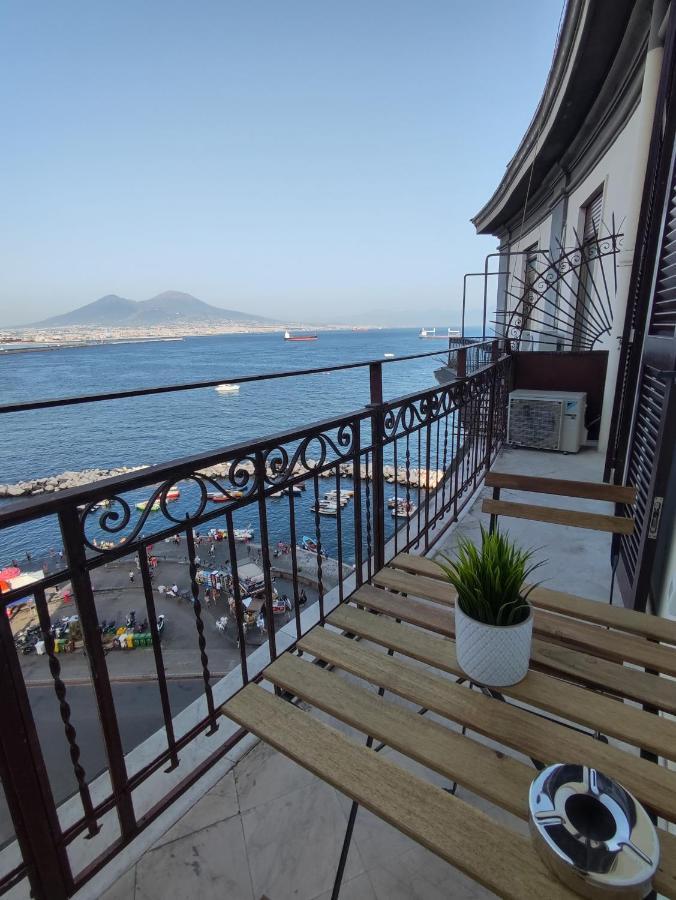 Santa Lucia Luxury Apartment Napoli Eksteriør billede